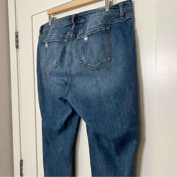 Torrid Jeans Womens Size 18 Blue Ex-Boyfriend Straight Distressed Stretch Denim - Picture 7 of 16